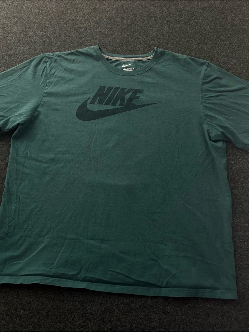 Nike Logo T-Shirt Men’s XXL Green Athletic Cut Graphic Tee Casual